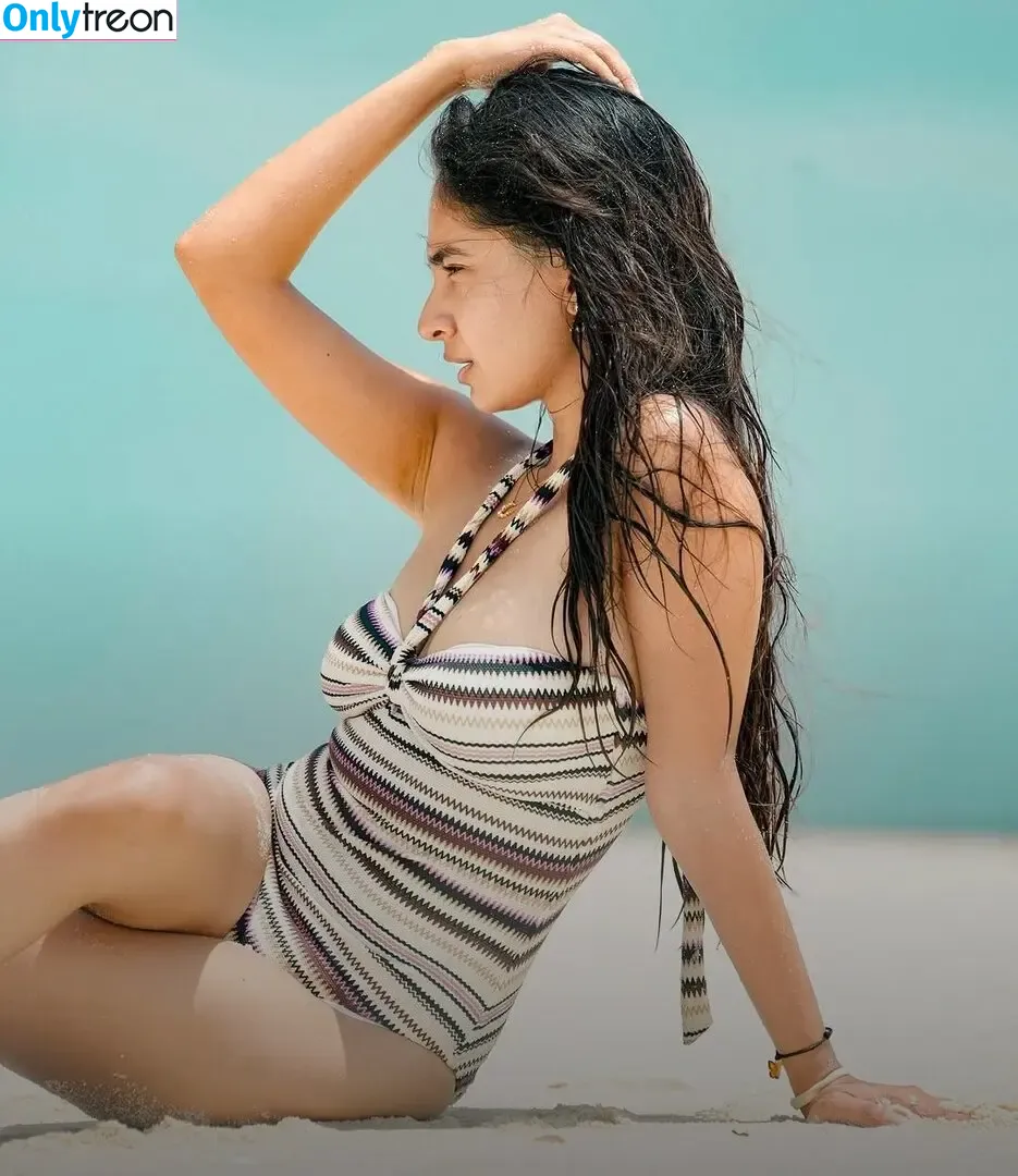 Anushka Sen nude photo #0099 (anushkasen0408)