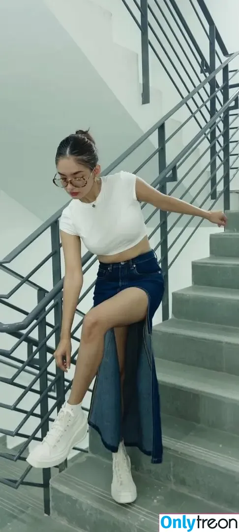 Anushka Sen nude photo #0118 (anushkasen0408)