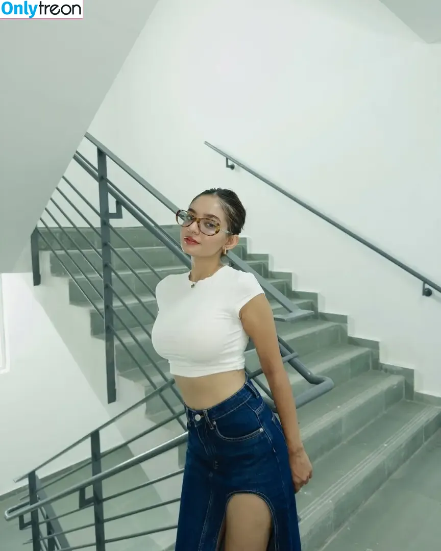 Anushka Sen nude photo #0131 (anushkasen0408)