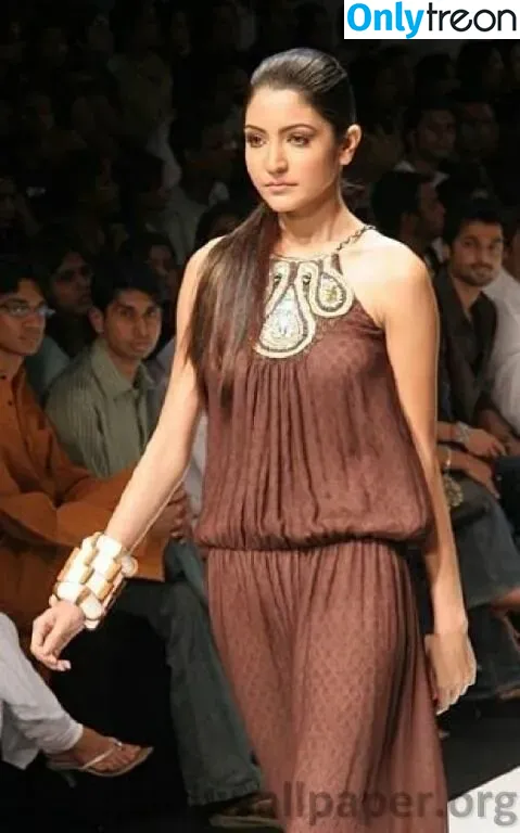 Anushka Sharma nude photo #0017 (anushkasharma)