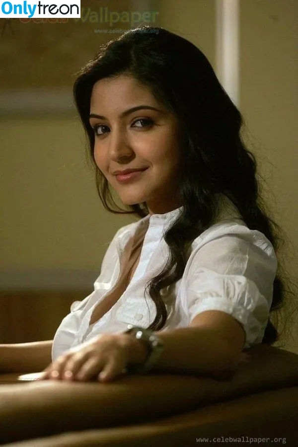 Anushka Sharma голая photo #0051 (anushkasharma)