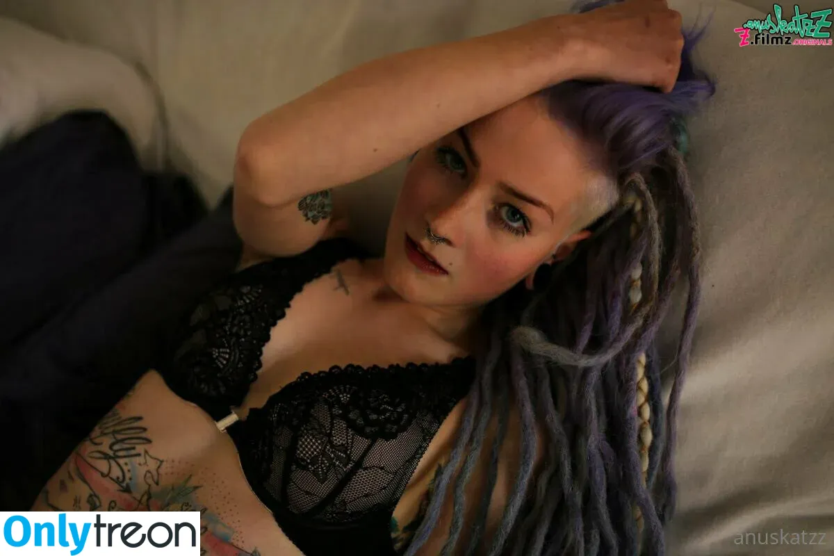 anuskatzzvip голая photo #0041 (anuskatzzvip)