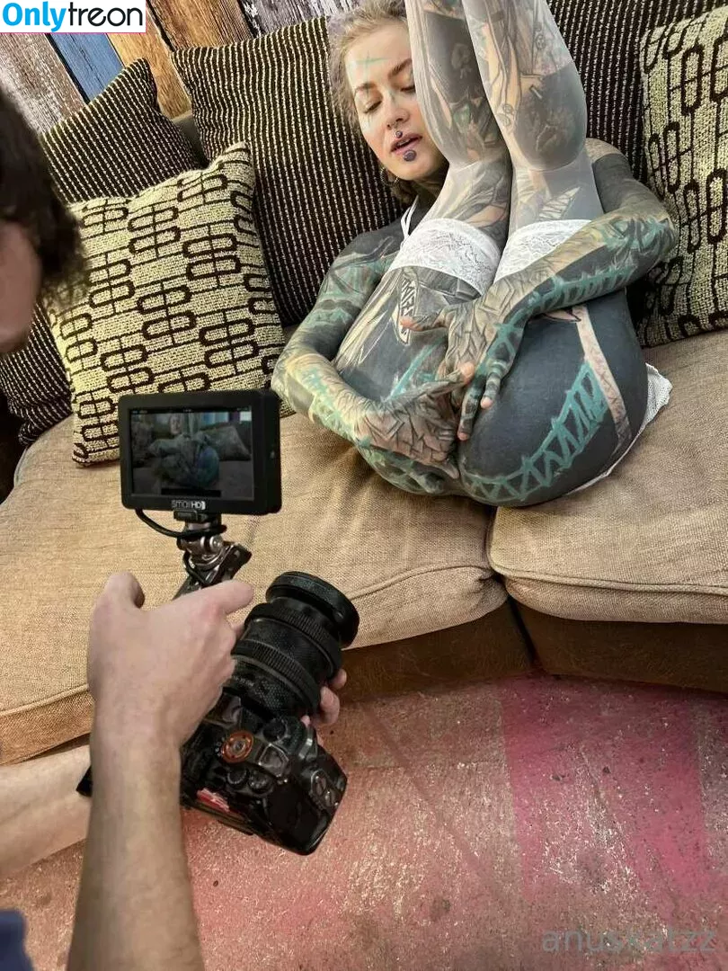 anuskatzzvip голая photo #0111 (anuskatzzvip)