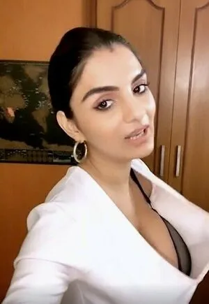 Anveshi Jain / anveshi25 / anveshijain фото голая #0358