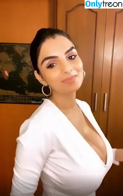 Anveshi Jain голая photo #0340 (anveshi25 / anveshijain)