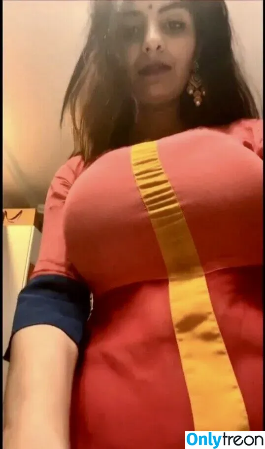 Anveshi Jain nude photo #0355 (anveshi25 / anveshijain)