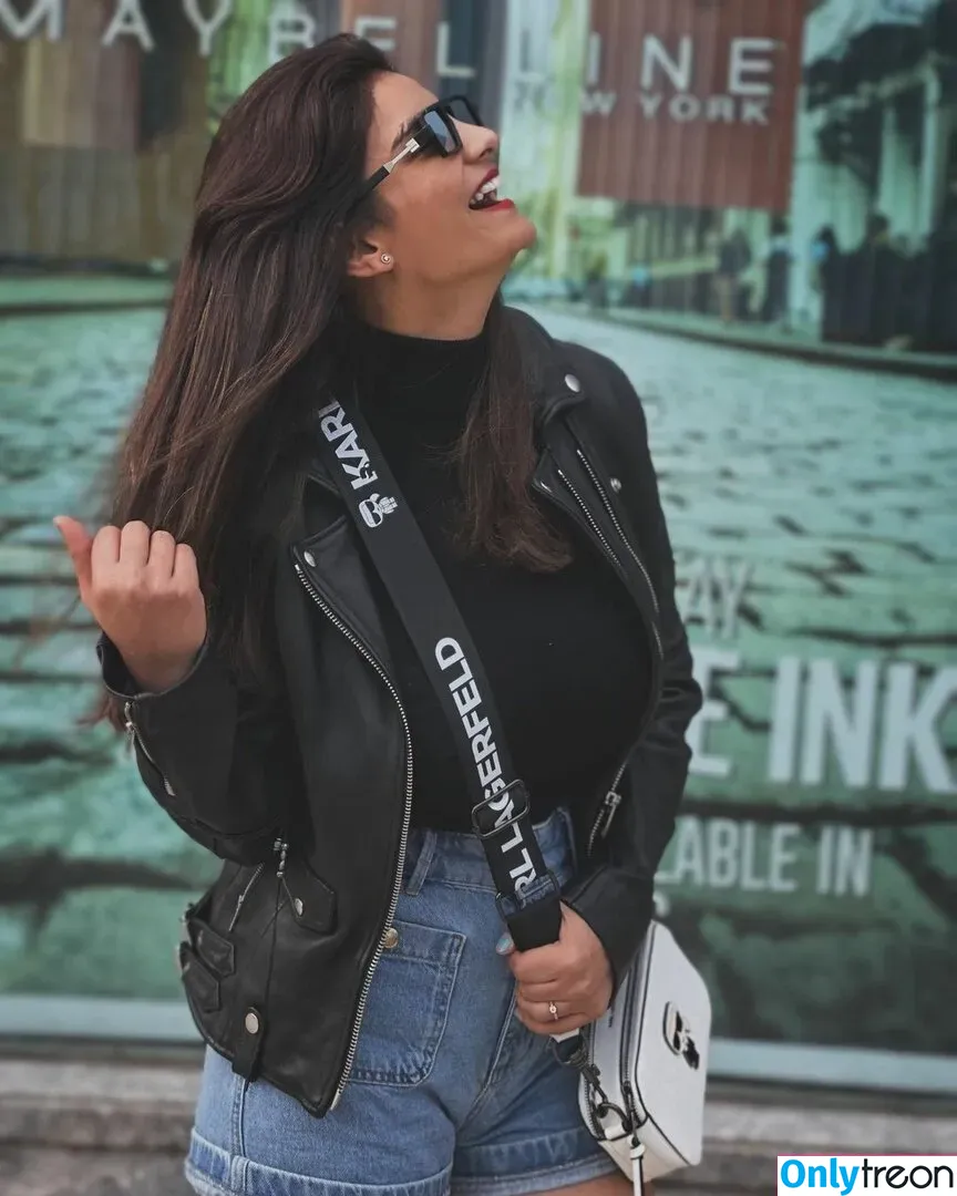 Anveshi Jain голая photo #0387 (anveshi25 / anveshijain)