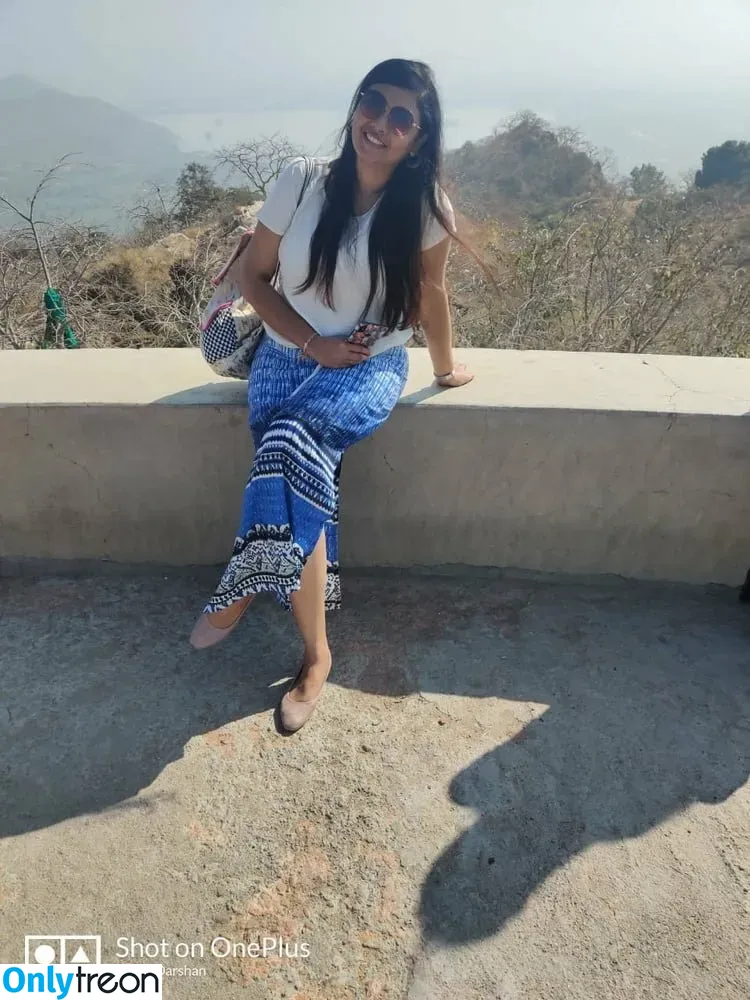 Anveshi Jain nude photo #0421 (anveshi25 / anveshijain)