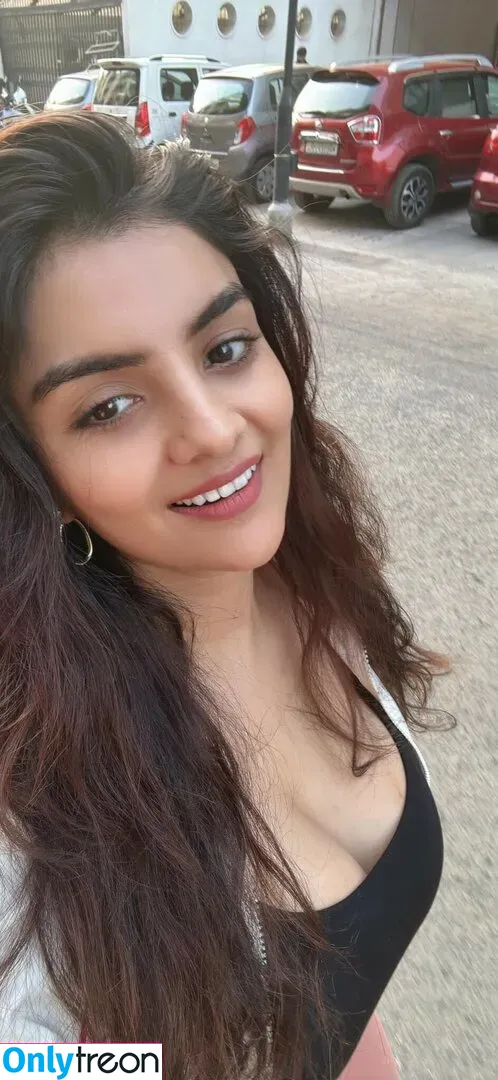 Anveshi Jain голая photo #0456 (anveshi25 / anveshijain)