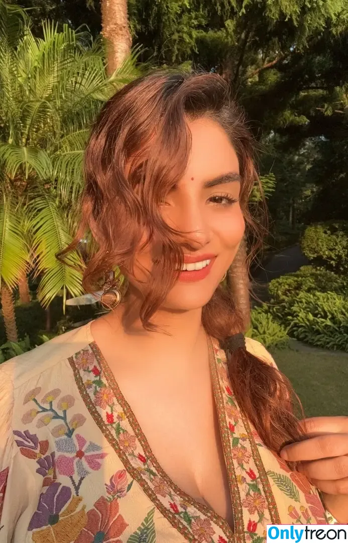 Anveshi Jain голая photo #0754 (anveshi25 / anveshi_jain / anveshijain)