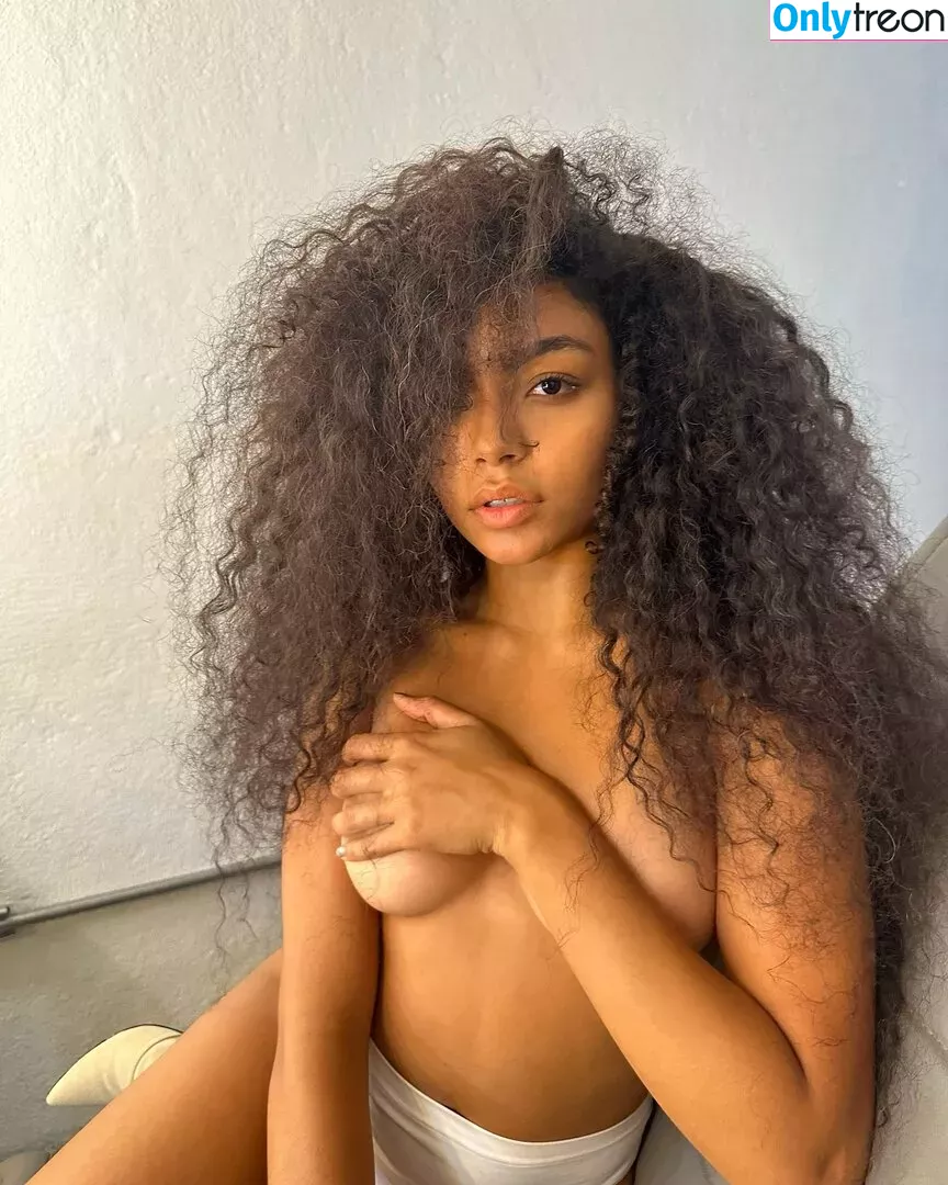 Any Gabrielly nude photo #0117 (anygabriellyofficial / gabrielly.aviila)