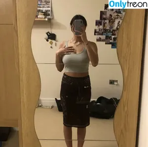Anya Dhesi / anya.dhesi nude photo #0026