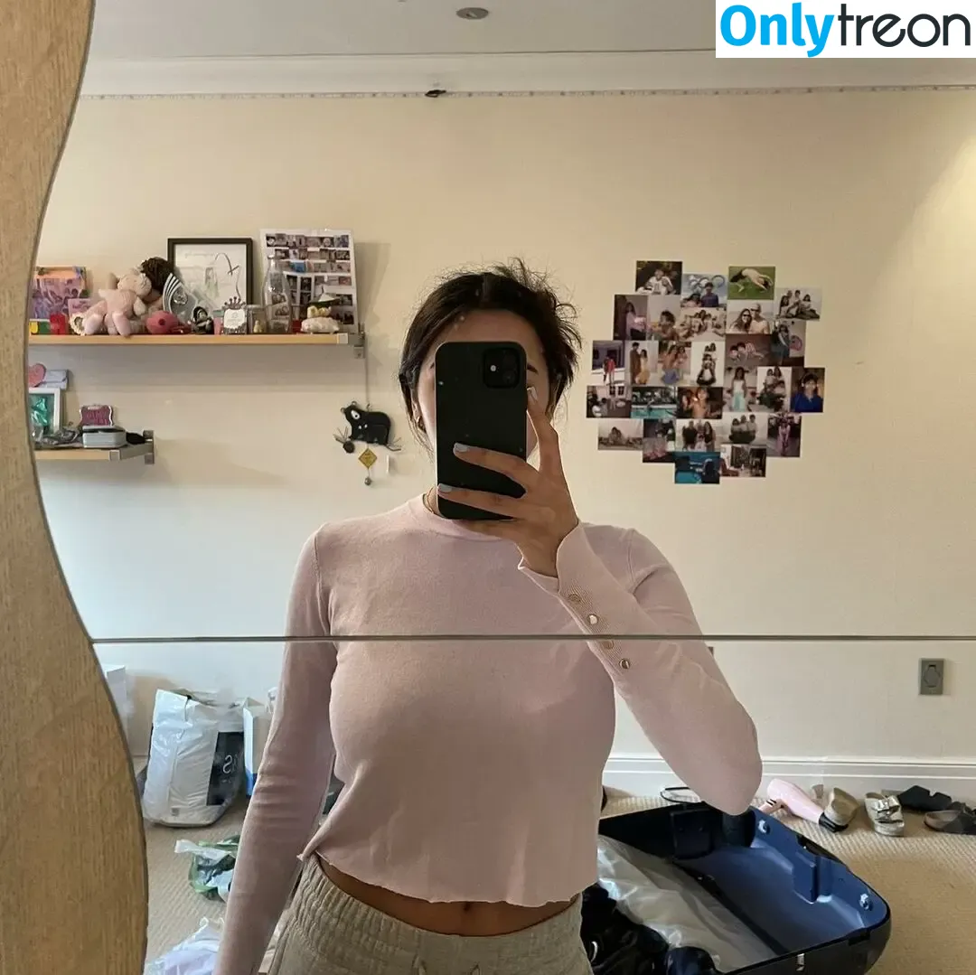Anya Dhesi nude photo #0018 (anya.dhesi)