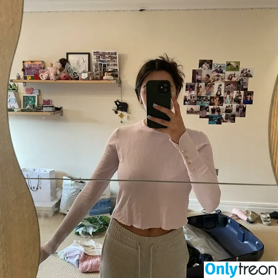 Anya Dhesi nude photo #0020 (anya.dhesi)