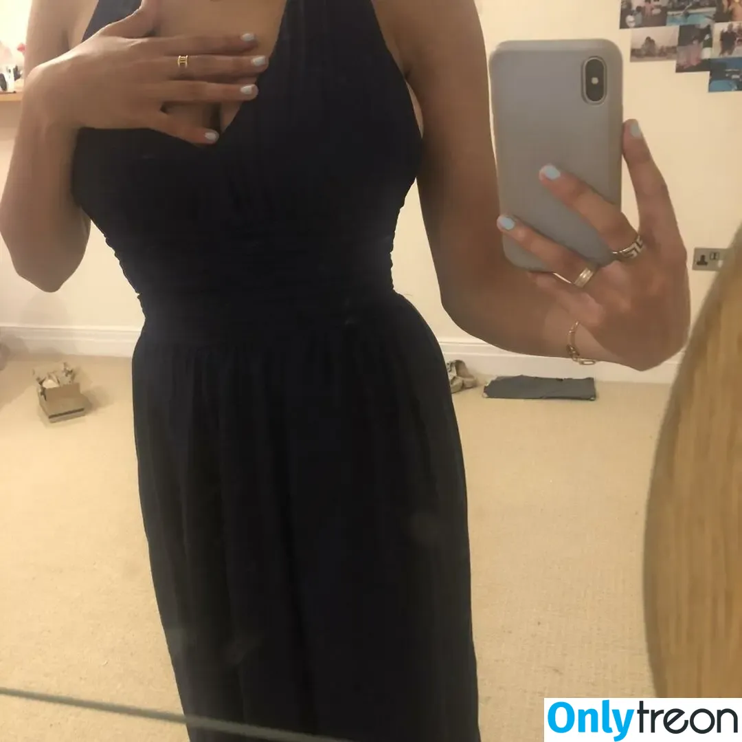 Anya Dhesi nude photo #0068 (anya.dhesi)