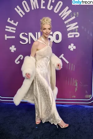 Anya Taylor-Joy / Anya Taylor Joy / anyataylorjoy фото голая #3221
