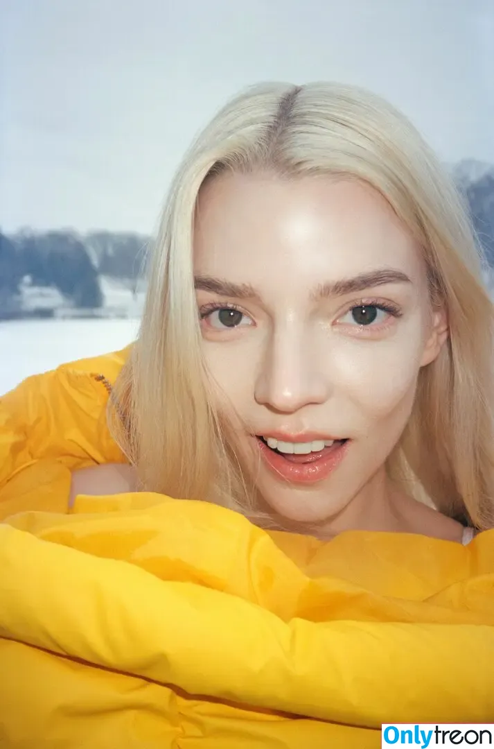 Anya Taylor-Joy голая photo #3445 (anyataylorjoy / owlicats)