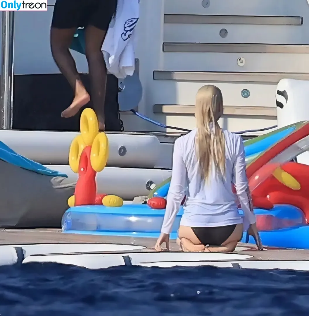 Anya Taylor-Joy голая photo #3451 (anyataylorjoy / owlicats)