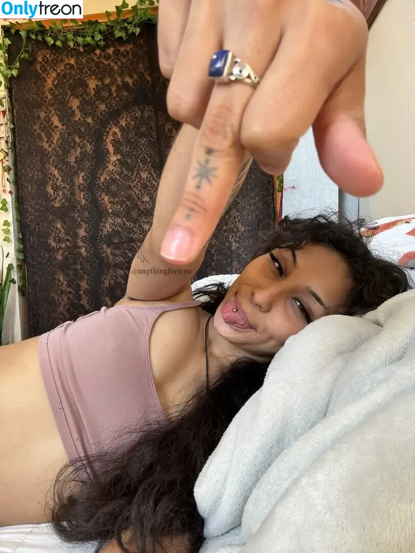 anythingforjess nude photo #0006 (jessathegoddess)