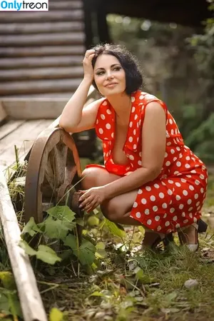 Anzhelika Marinchenko / anzh14 / anzhelikamarinchenk0 / anzhelikamarkisa nude photo #0006