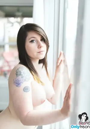 Aphiademieux / AphiaDeMieuxMFC / aphiadm nude photo #0094