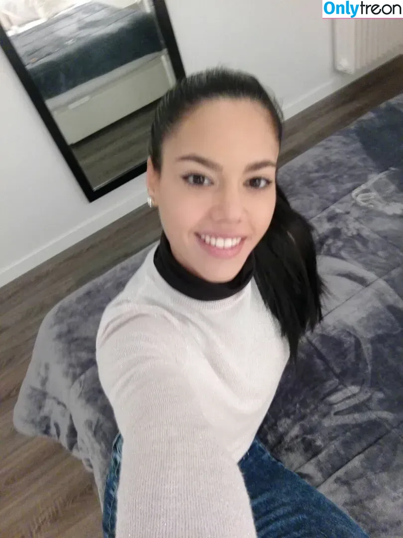 apolonialapiedra nude photo #0012 (apoloniarealx)