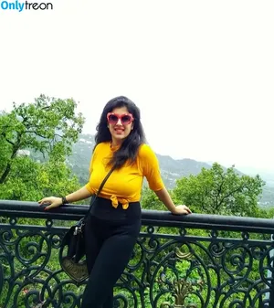 Apoorva Bhalla / apoorva_bhalla / apoorvabhalla nude photo #0014