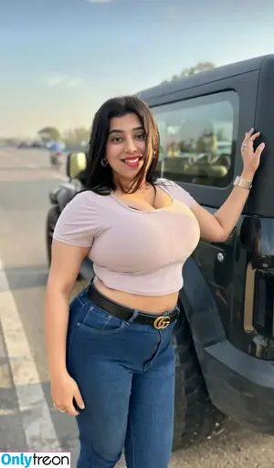 Apoorva Bhalla / apoorva_bhalla / apoorvabhalla фото голая #0067