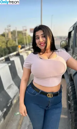 Apoorva Bhalla / apoorva_bhalla / apoorvabhalla фото голая #0068