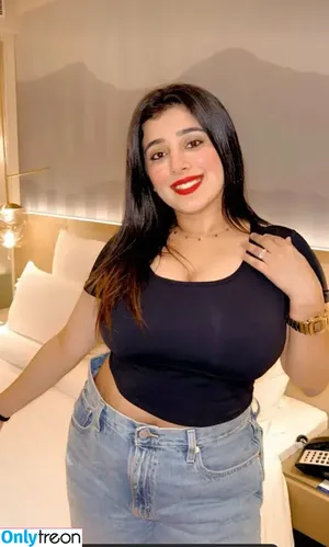 Apoorva Bhalla / apoorva_bhalla / apoorvabhalla фото голая #0076