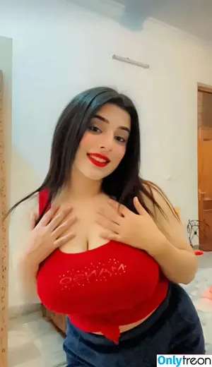 Apoorva Bhalla / apoorva_bhalla / apoorvabhalla фото голая #0078