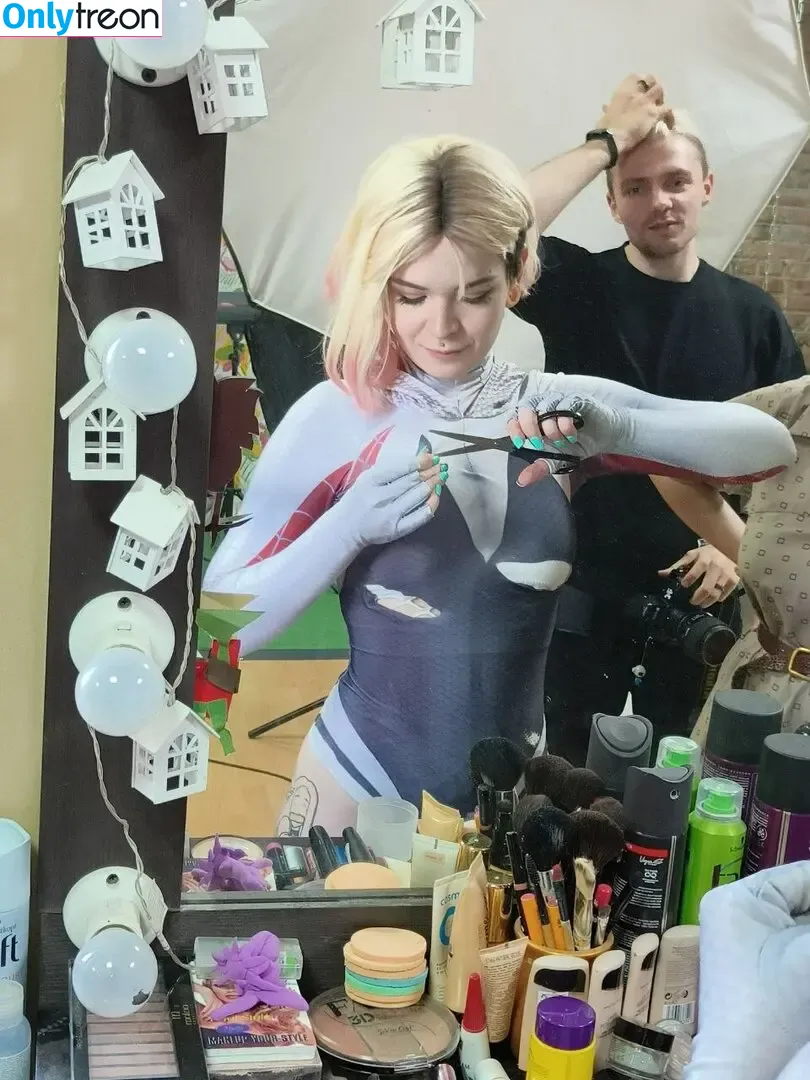 arahnaekb голая photo #0411 (chloe_glass_ / unkarab)