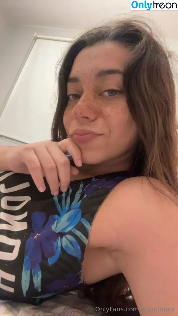araminaxx nude photo #0002 (araminaxx2)