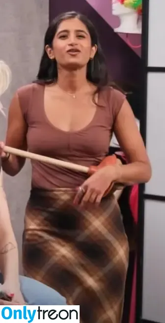 Arasha Lalani nude photo #0174 (arashalalani / arashalalani_)