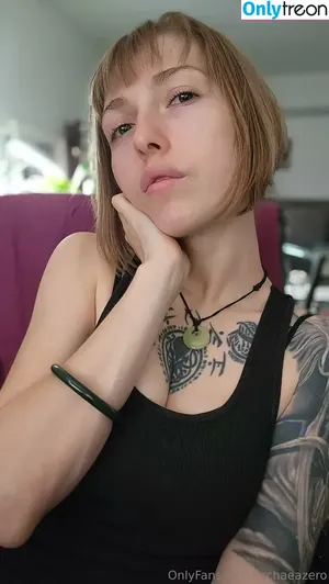  nude photo #0001