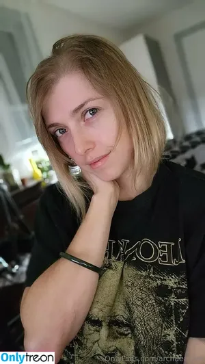  nude photo #0002