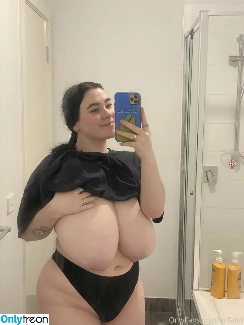 Ariana Faith nude photo #0017 (ari.goop / arifaith)