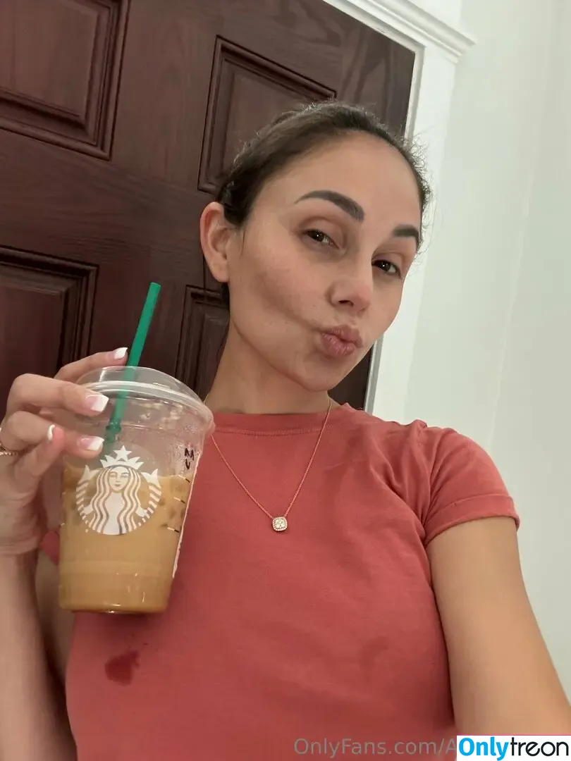 arianamarie nude photo #0796 (msarianamarie)