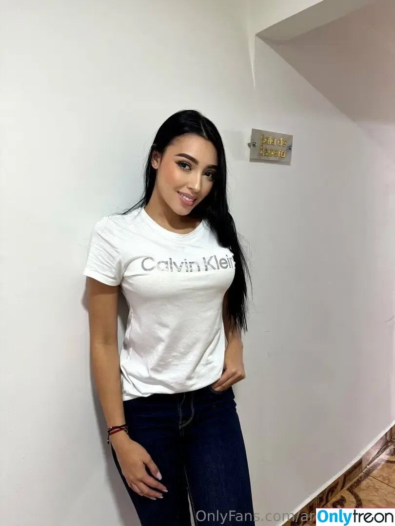 arianavargas nude photo #0194 (arianavargas)