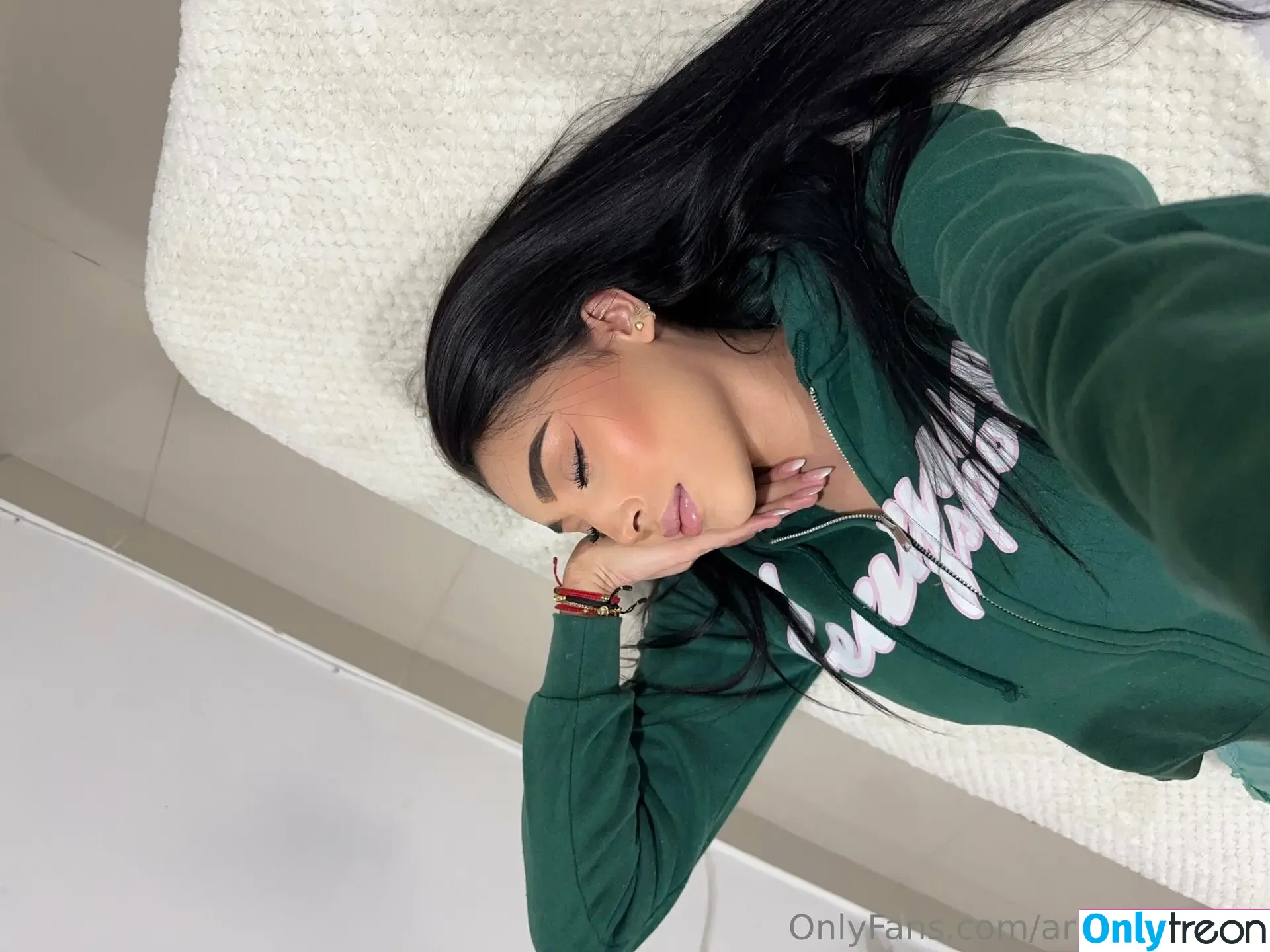 arianavargas nude photo #0201 (arianavargas)