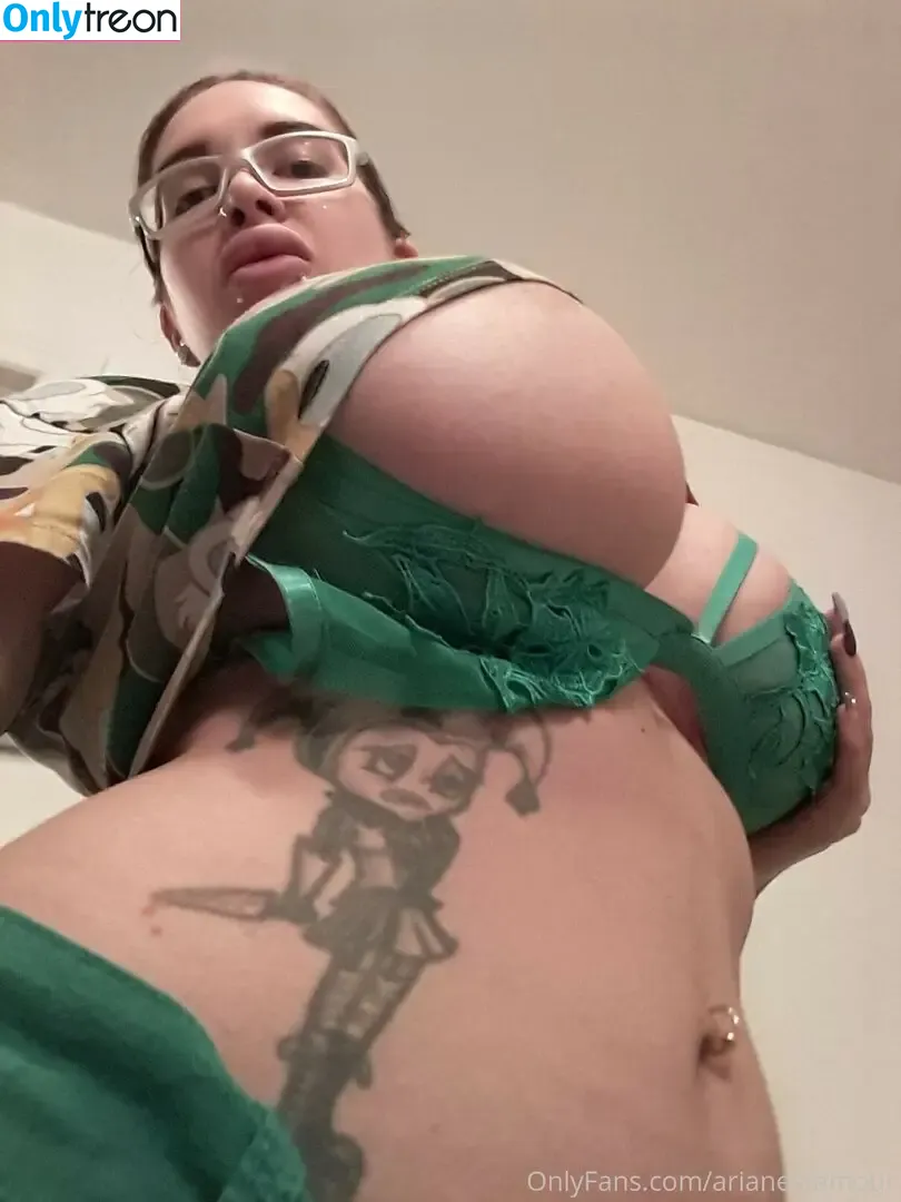 Ariane Saint Amour nude photo #1955 (ariane_st.amour)