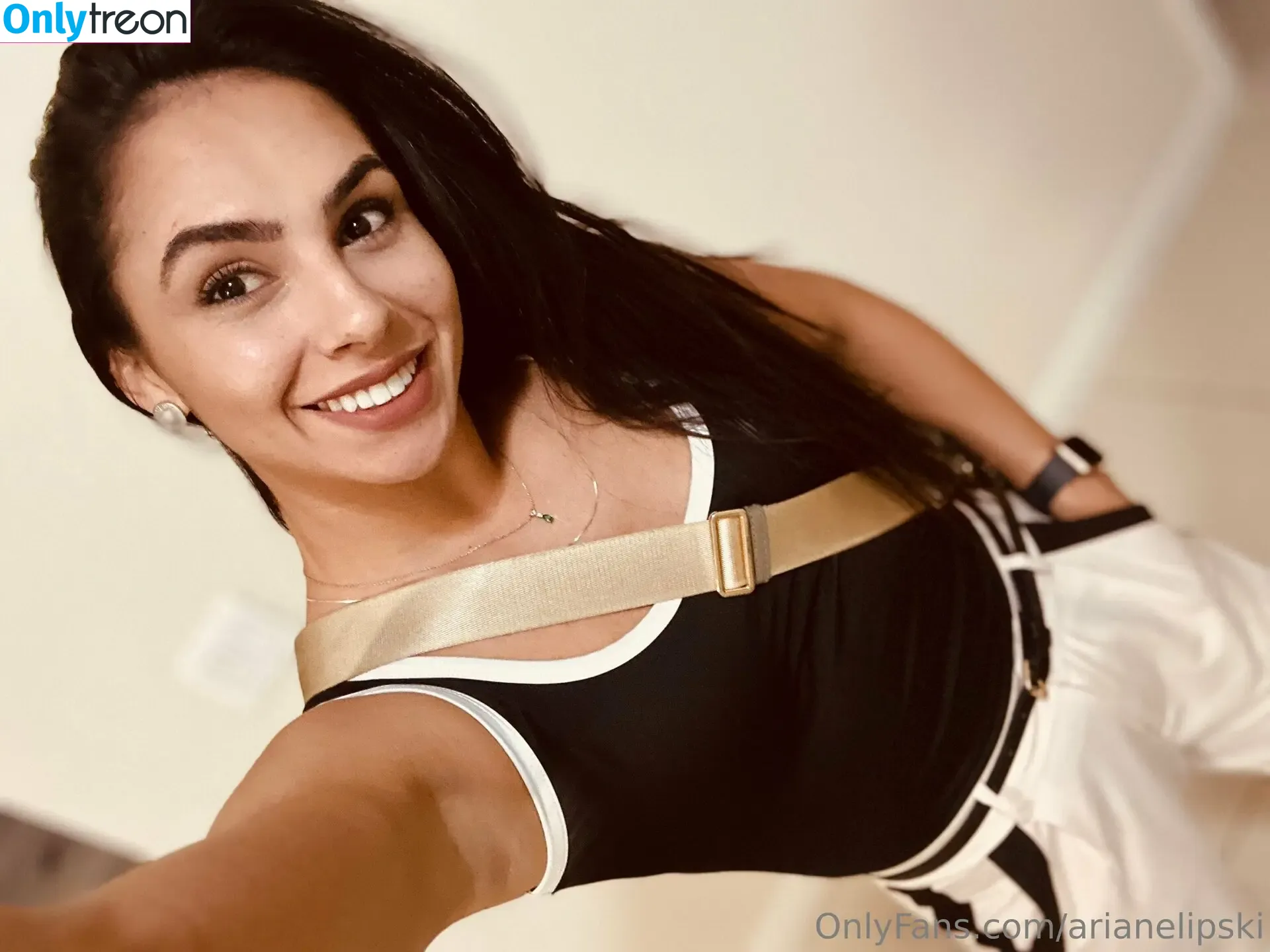 arianelipski голая photo #0018 (arianelipski)