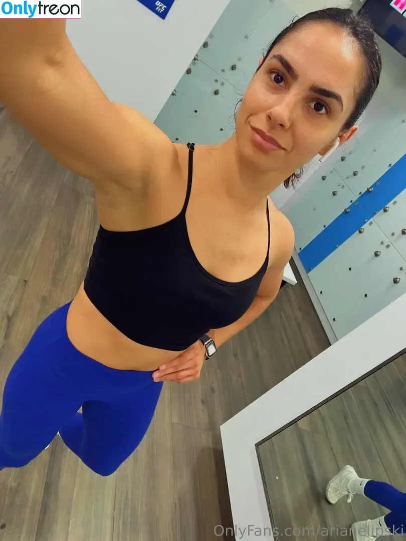 arianelipski nude photo #0019 (arianelipski)