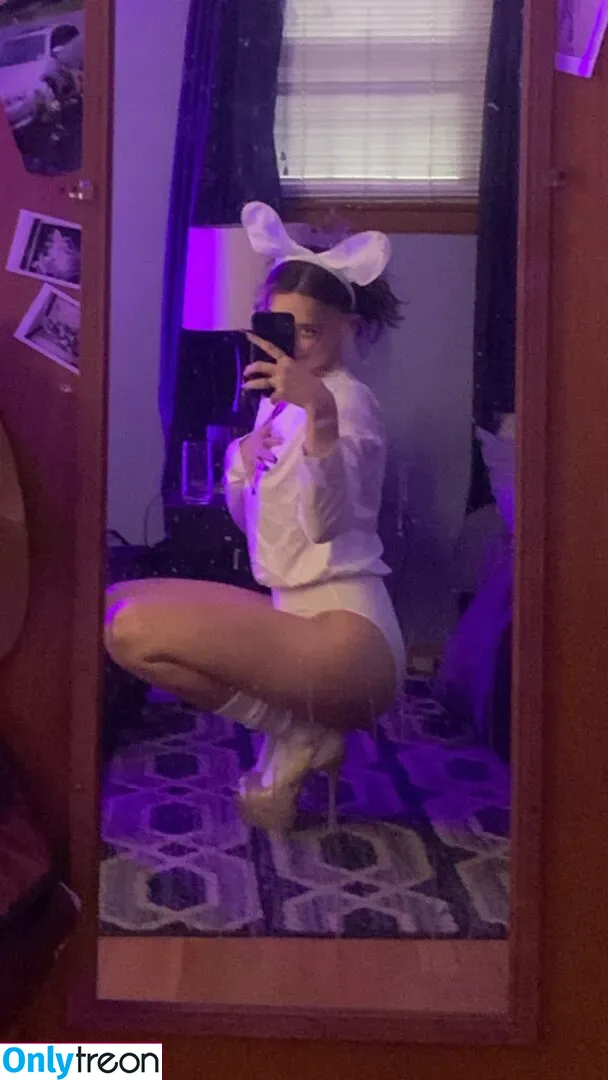 ariannas_interlude nude photo #0007 (arileelo / godly_revival)