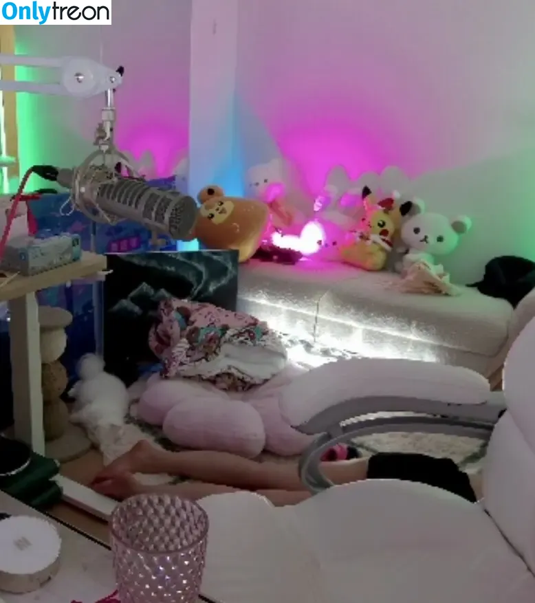 AriaSaki голая photo #1419 (simplyjustaria)