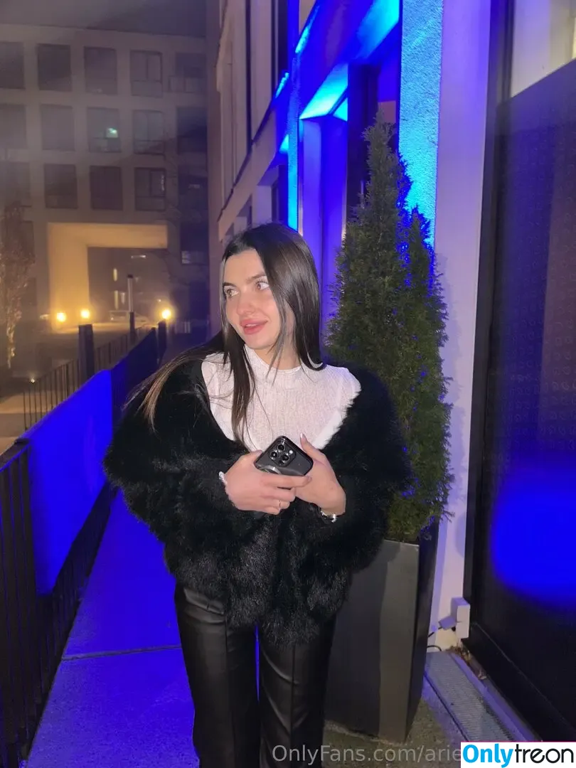 ariel_juicy_ass голая photo #0044 (ariel_juicy_ass)