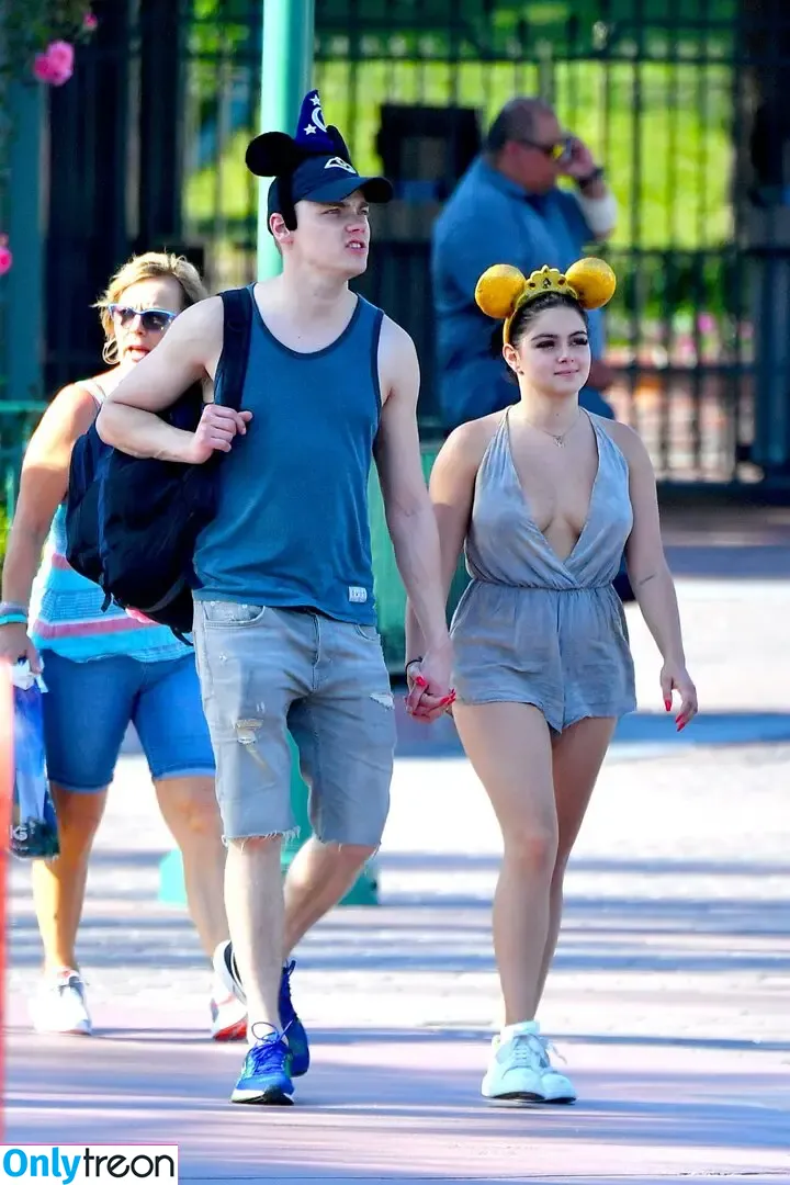 Ariel Winter голая photo #1314 (arielwinter)