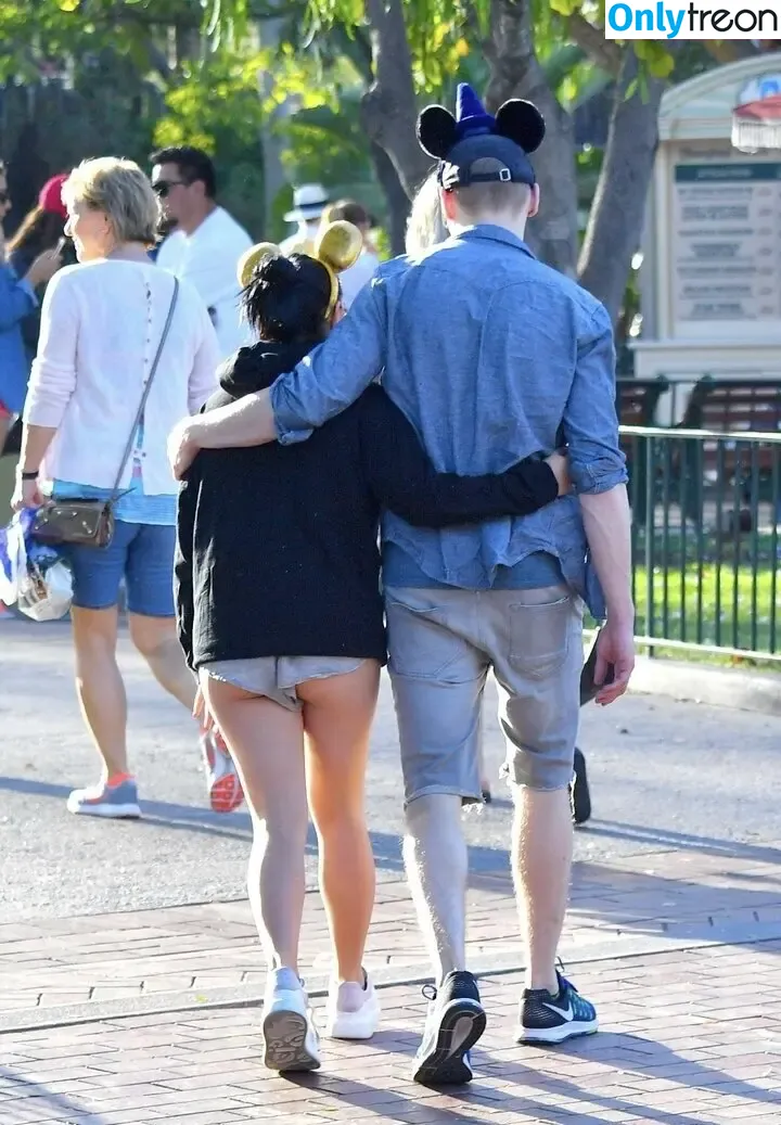 Ariel Winter nude photo #1626 (arielwinter)