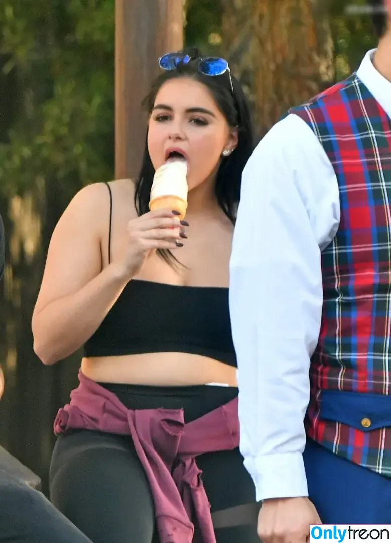 Ariel Winter голая photo #1951 (arielwinter)