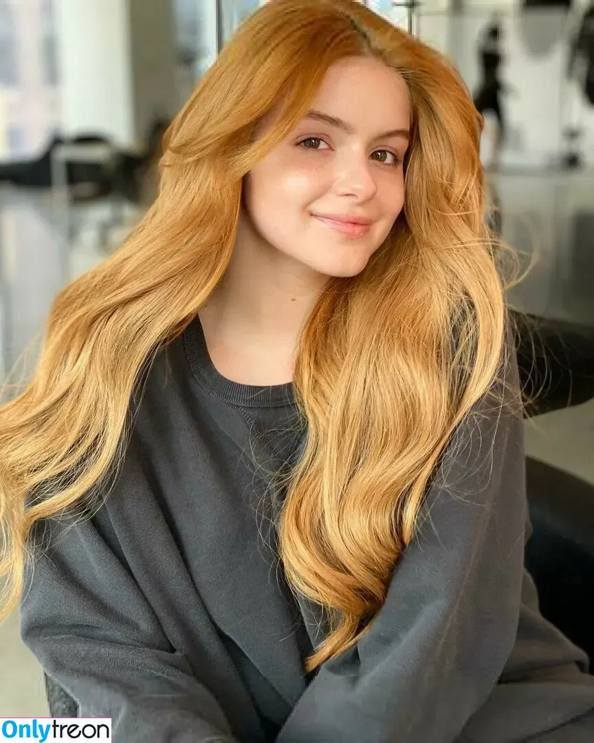 Ariel Winter nude photo #2188 (arielwinter)